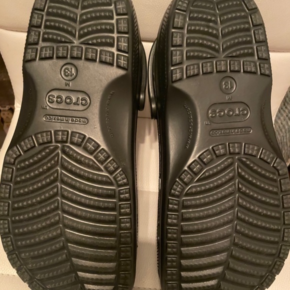 Crocs - Picture 2 of 3